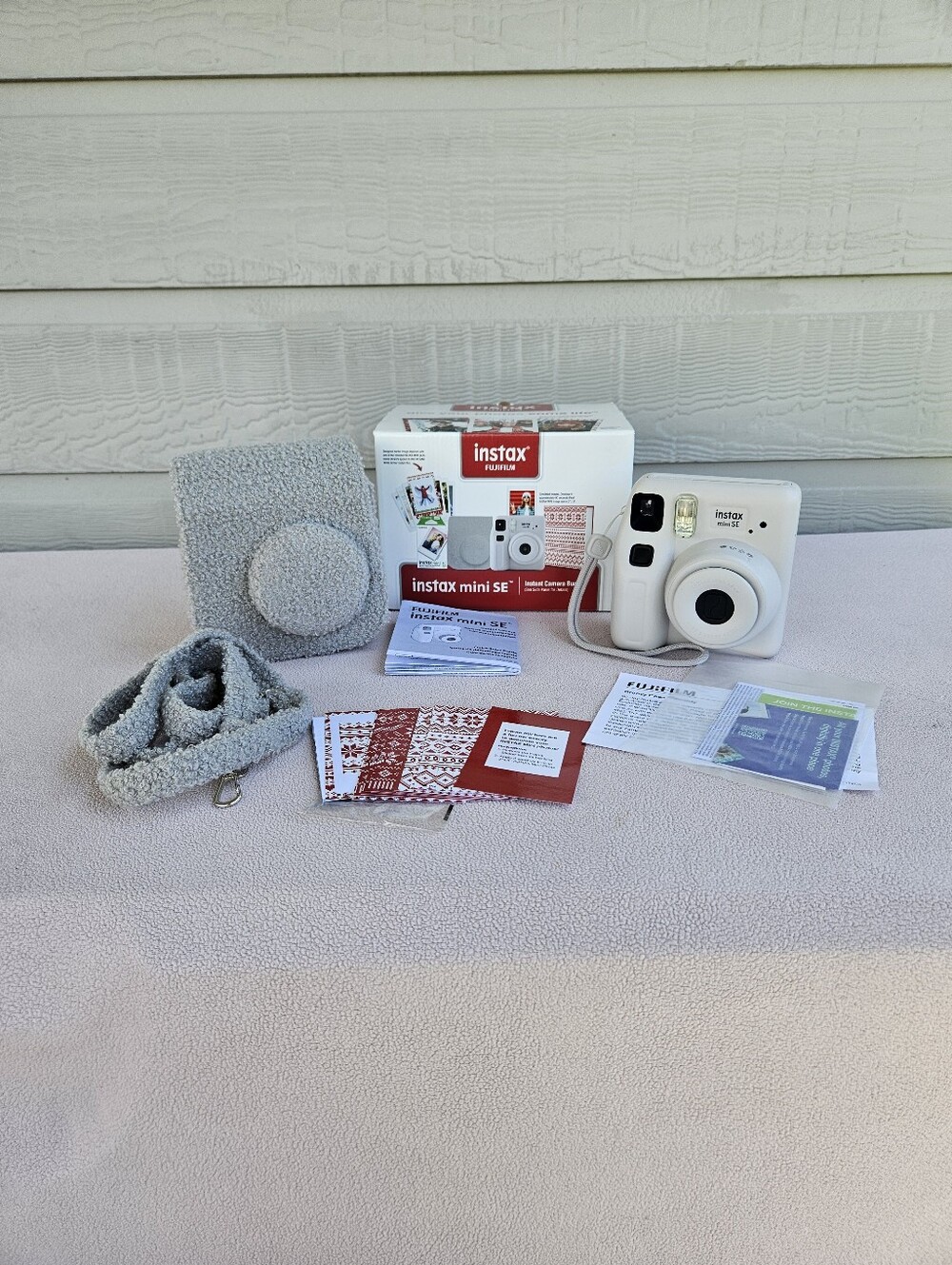 Fujifilm Instax Mini SE Instant Film Camera Bundle Gray Photo Frame Stickers